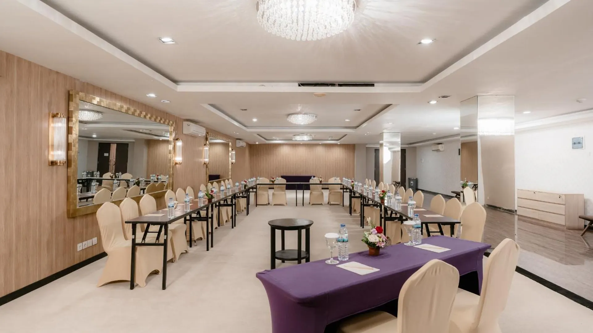 Amaroossa Suite Bali Nusa Dua  4*, Nusa Dua (Bali) Indonezja