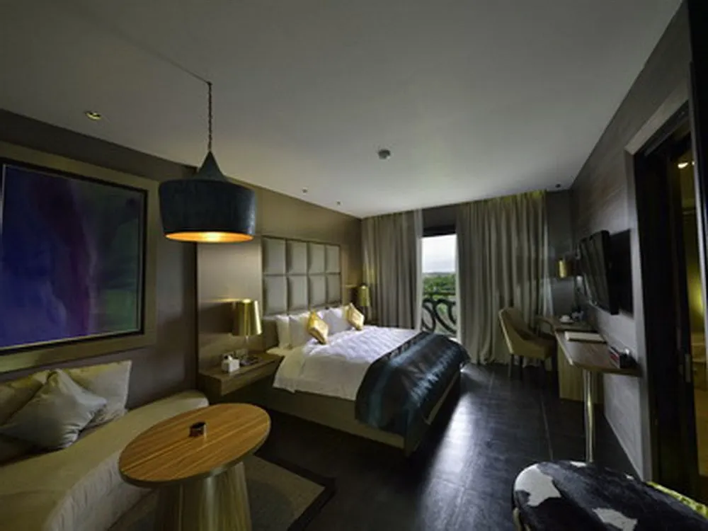 Hotel Amaroossa Suite Bali Nusa Dua