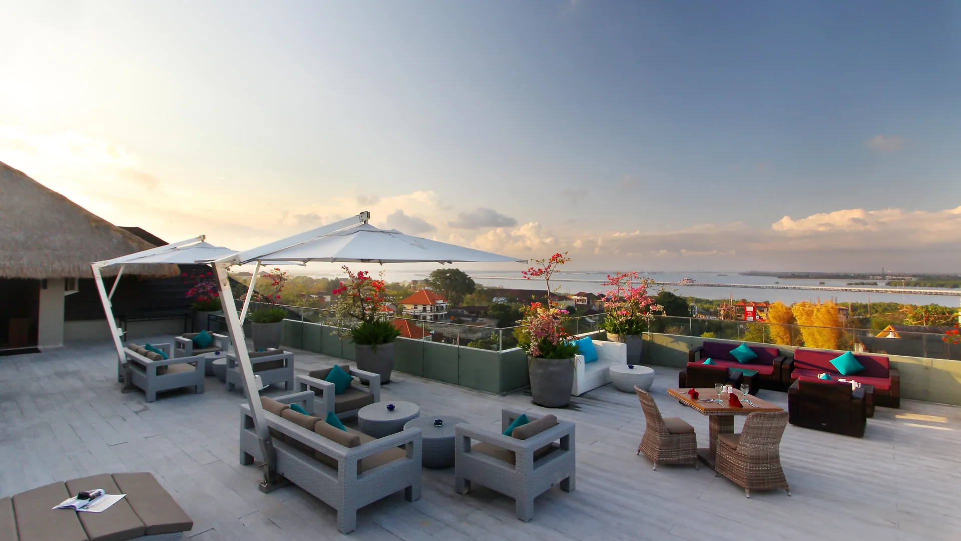 Hotel Amaroossa Suite Bali Nusa Dua